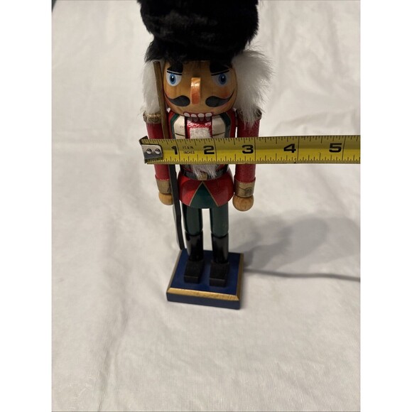 Nice Handmade Christmas Wooden Nutcracker Soldier w/ Rifle Gun 10-1/2” Tall - Picture 8 of 10